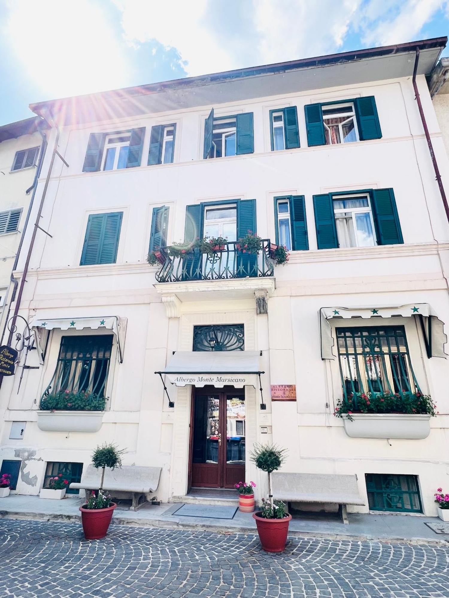 Monte Marsicano Hotel Pescasseroli Extérieur photo